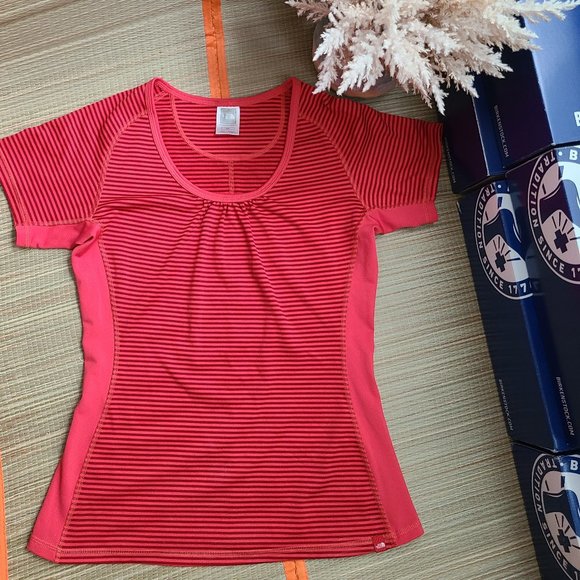 2 of THE NORTH FACE & REI tops - Picture 2 of 12